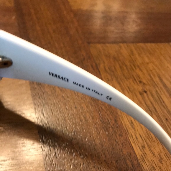 Versace Sunglasses - Picture 5 of 6